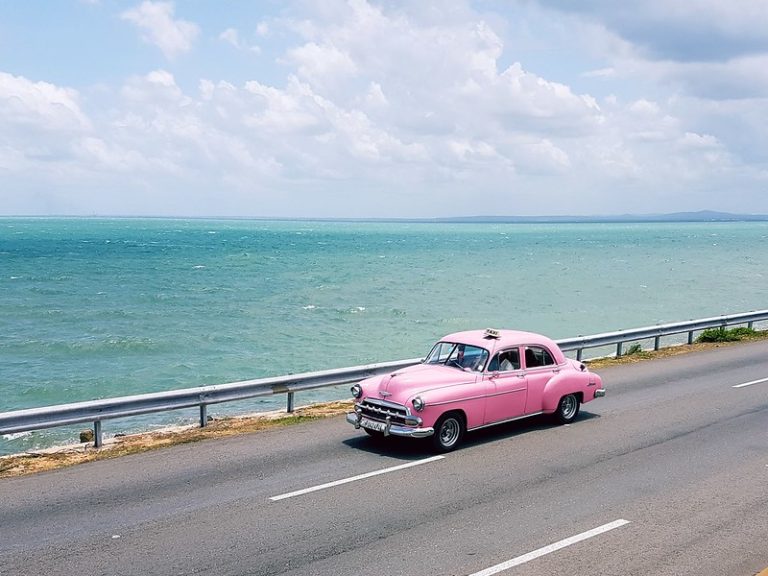 Trip to Cuba: immersion in American classics