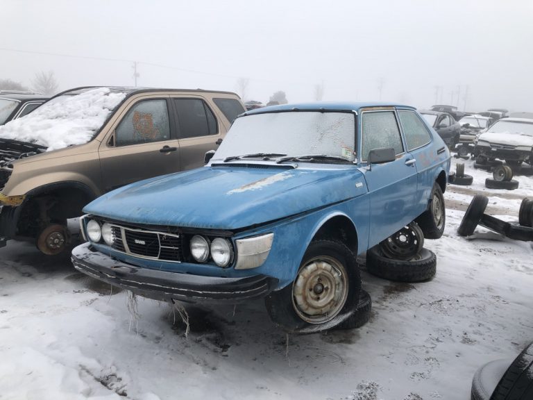 Saab 99GL Combi Coupe: a journey back in time with a Swedish twist