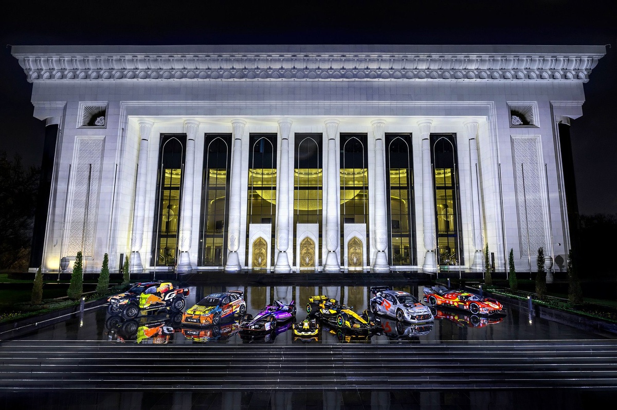FIA Gala 2025: Lando Norris honoured in Tashkent