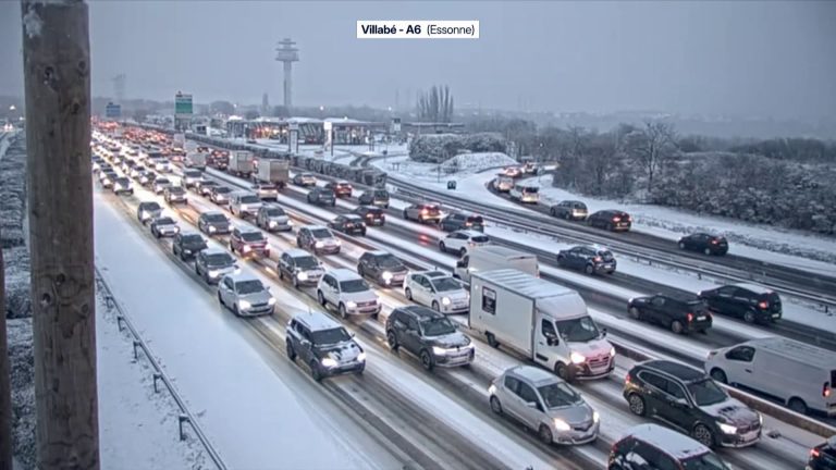 Traffic in Île-de-France: black ice and snow plunge the N118 into chaos.