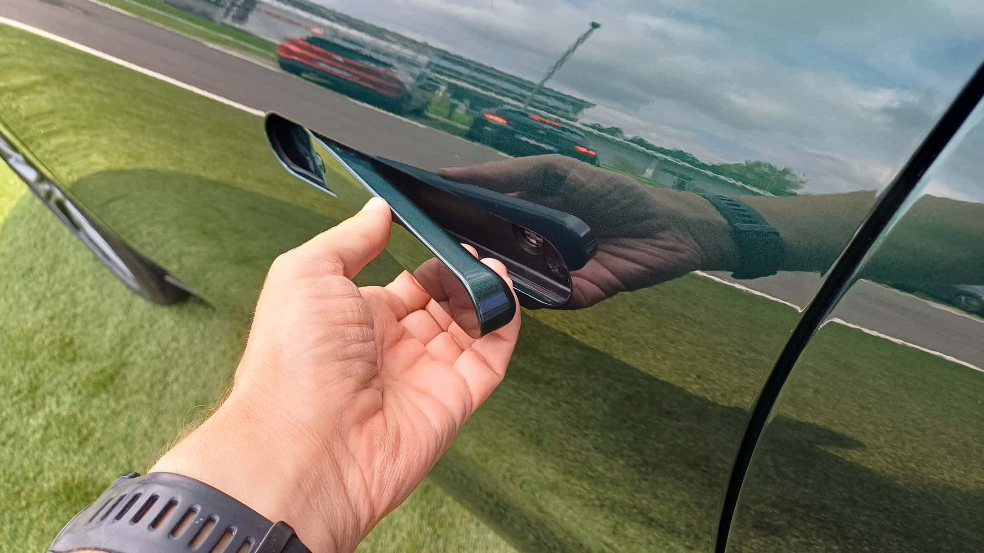Leapmotor C10 (2024): Integrated door handles in the design