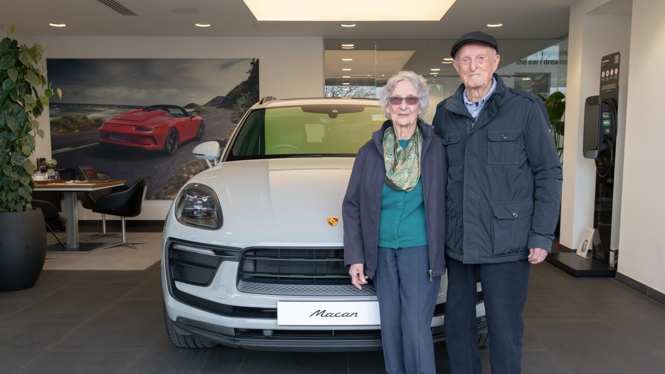 At over 90, their dream comes true: their first Porsche