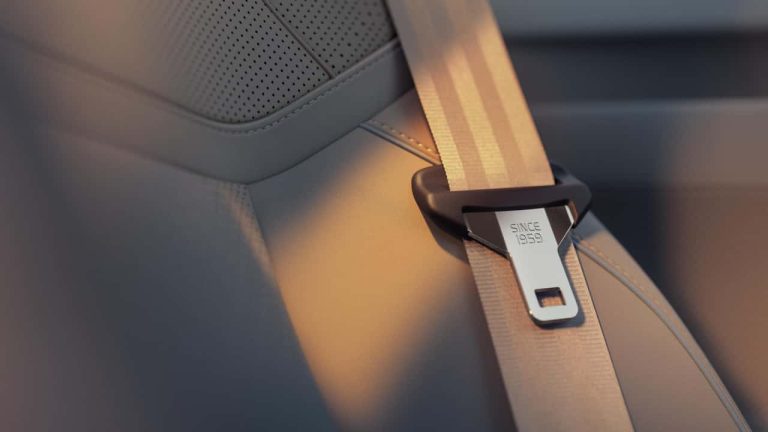 Volvo Reinvents the Seatbelt: A Stroke of Industrial Genius for the Future…