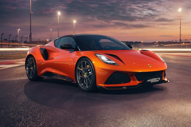 Lotus Emira 420 Sport: Back to Pure, Unadulterated Driving