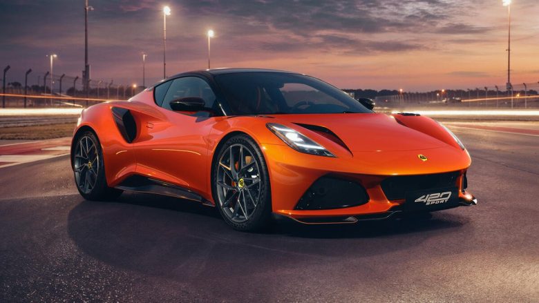 Lotus Emira 420 Sport: Back to Pure, Unadulterated Driving