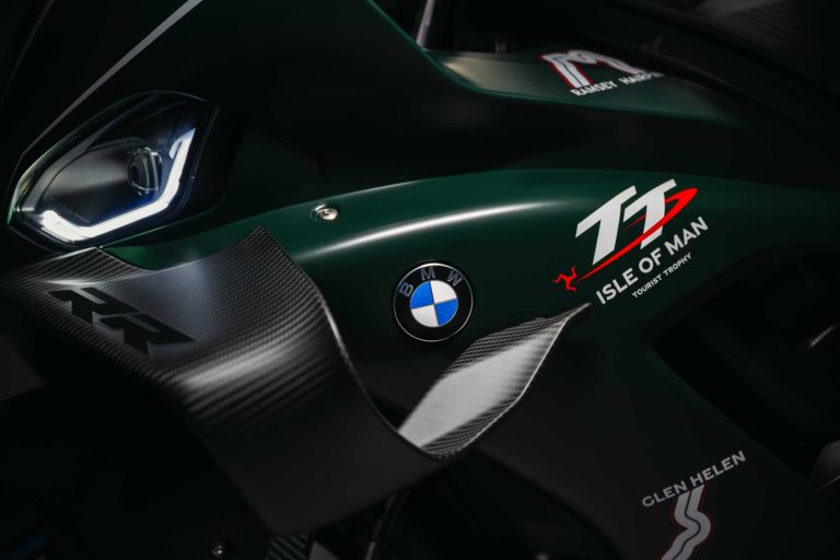 BMW M 1000 RR Isle of Man TT: Limited Edition for the Ultimate Purist