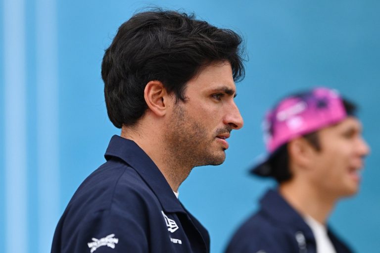 F1 2026: Sainz softens criticism but dissatisfaction lingers over…