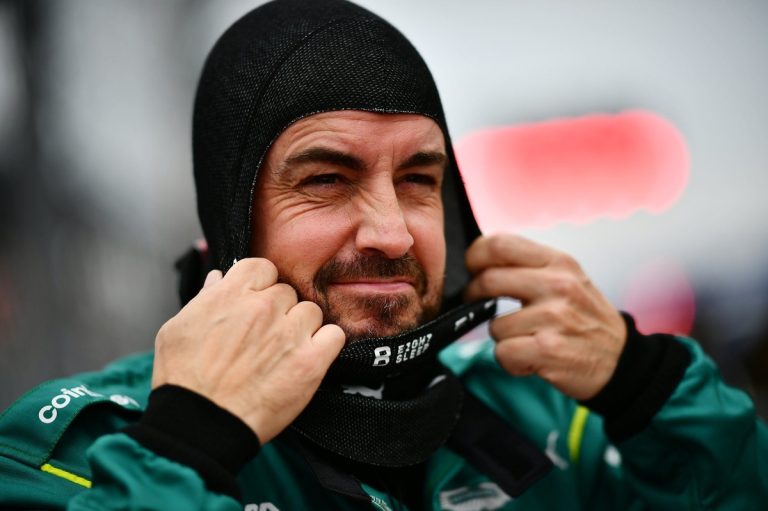 Alonso backs Aston Martin's patient approach to fixing reliability woes