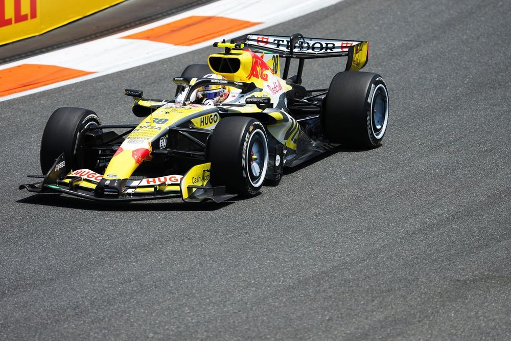 Mercedes set the race pace in Miami as Red Bull closes the gap image 3